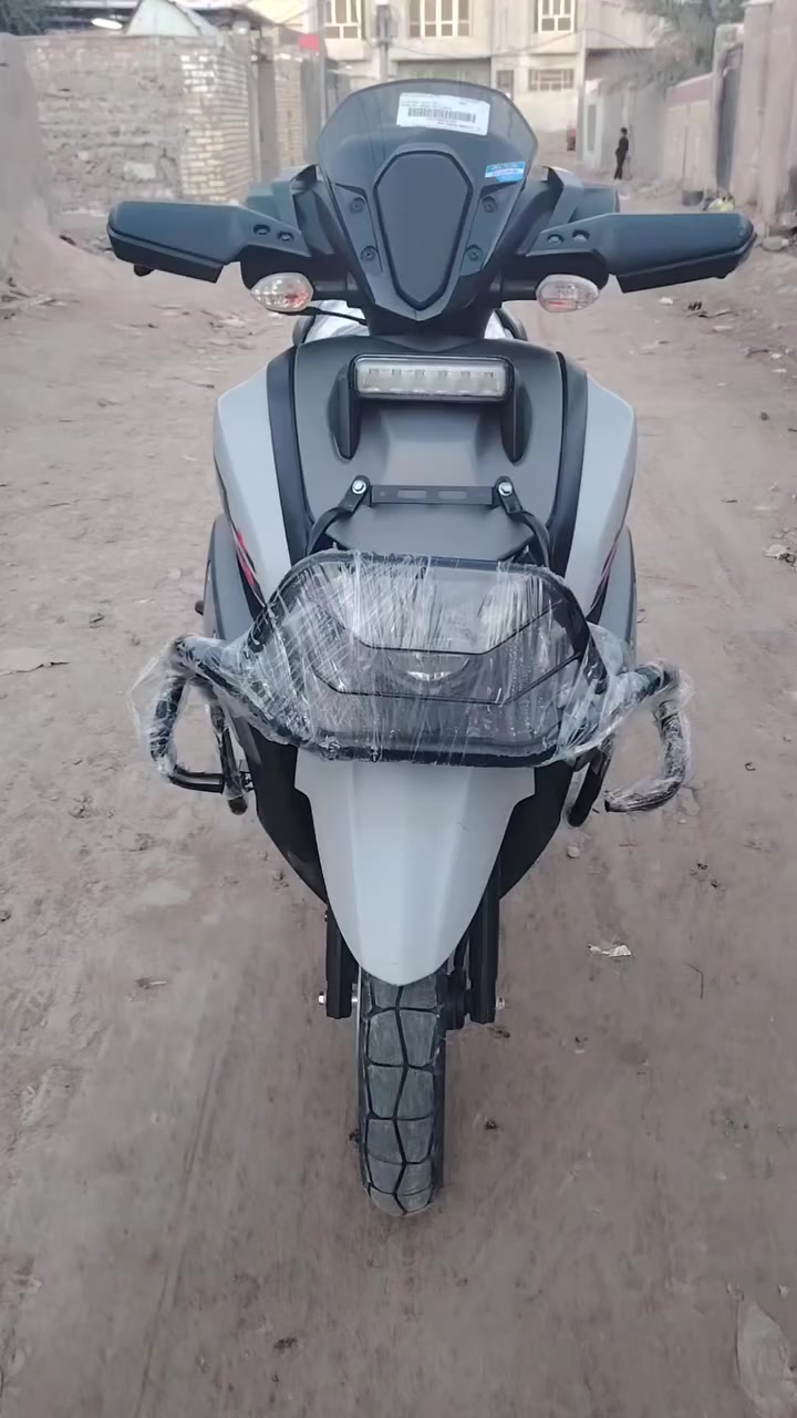 سلام عليكم زت ار لبيع ٢٤ وراق نضيفه دراجه وجديد وكلشي ما عايزه لمكان رميثه سعر ٢٤٠٠ متواجد ***********
