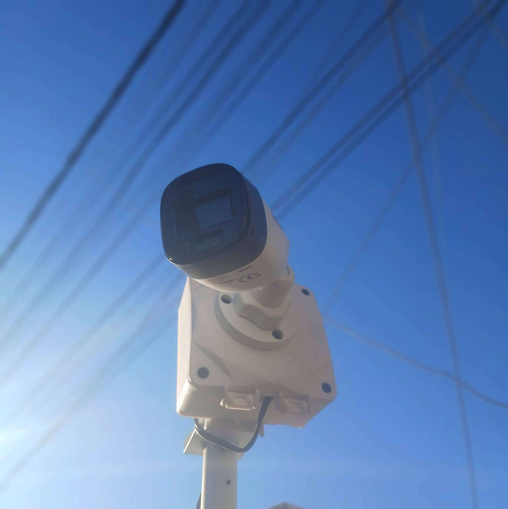 الكامرات في شركة دهوا اصلي وضمان سنة وصوره وصوت وضوح تام تام  بعد شمنتظر الركضه راسلنه او خابرنه واستفسر جميع انواع الكامرات نشتغل وجميع الكامرات متوفر واسعار زينه وكله جوه الرخيص *********** واتساب +اتصال+ماسنجر
