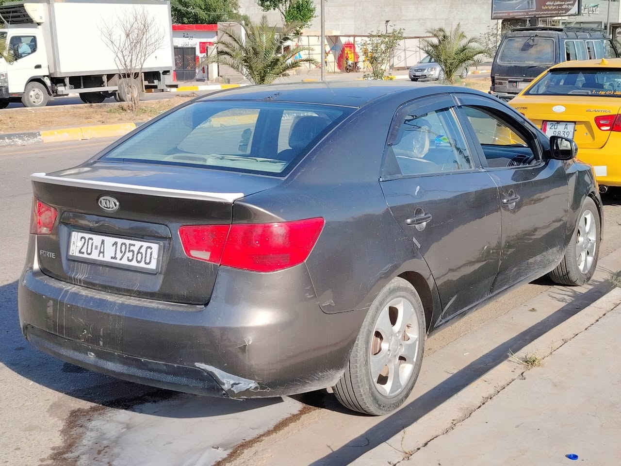 السلام عليكم للبيع فورتي موديل 2010سياره جاهزه علئ اخر حبايه تخم تاير مكينه جديده شادله صار سبوع مكان السياره ديالئ ناحيه العباره  رقم الساره ديالئ انكليزي حداديه صدر كله نضيف السعر ٩٠ وبيه مجال الشراي يتصل عل رقم***********
... مامتوفر عل خاص
