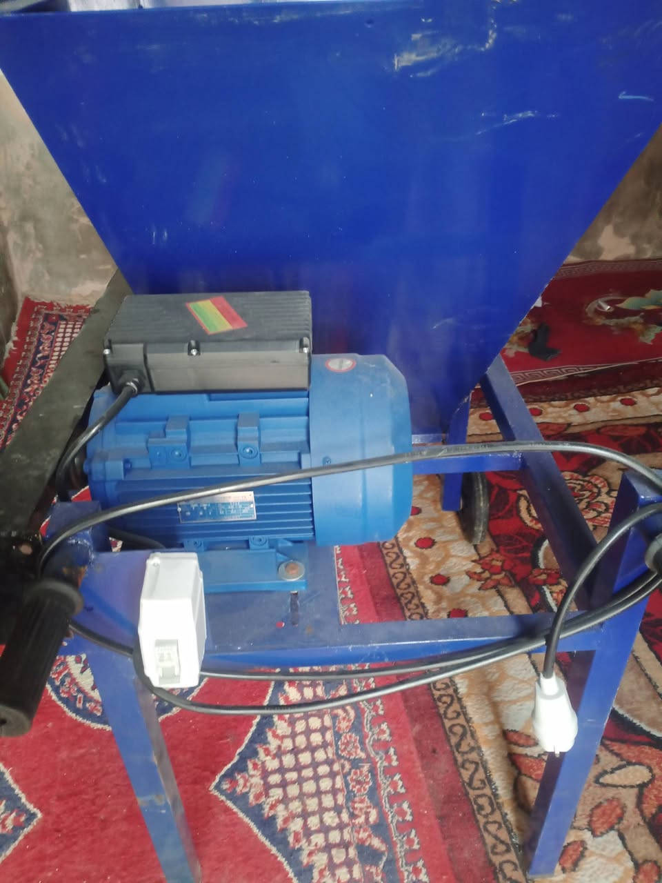 جاروشة.. جديده ما مستخدمه ماطور الحجم الكبير مع كامل المعدادت لعمل البتموس.. الاتصال ***********بي واتساب متواجد
