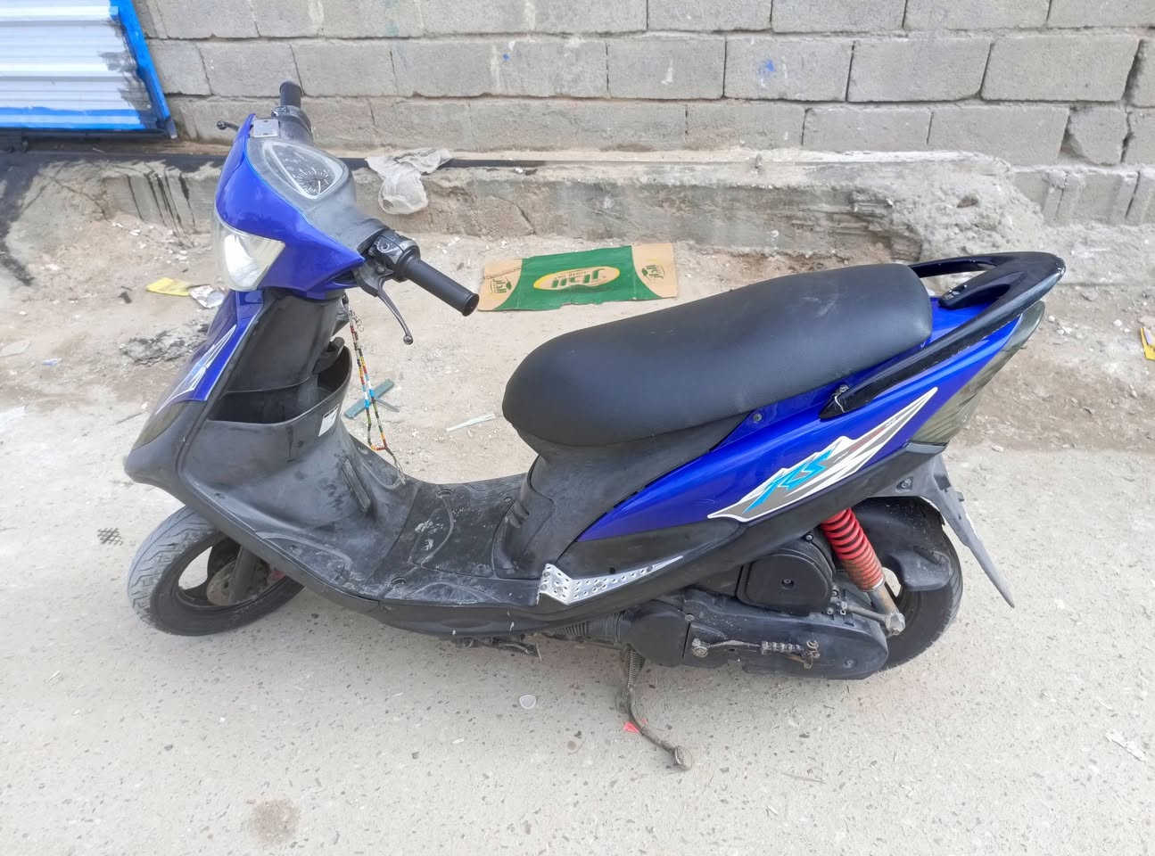 ماكس عدله ما مفتوحه كفرات الصلي موجودت لون اسود 
سعر 750 الف مكاني ابو خصيب ابو كوصرة  رقم واتساب *********** مكاتبه موجودا
