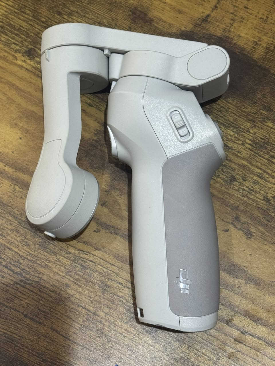 اعادة نشر 

السلام عليكم 
DJI Osmo Mobile SE 
جديد 
بدون قراصة
بدون ملحقات 
وبدون باكيت 
فقط البصورة 
سعر 55 الف اليريدة يكتب تم 
ودخل يدز رقمه وعنوانة


**إذا كنت صاحب هذا الإعلان وتريد حذفه لأي سبب، رجاءا أرسل رسالة إلى الدعم الفني**