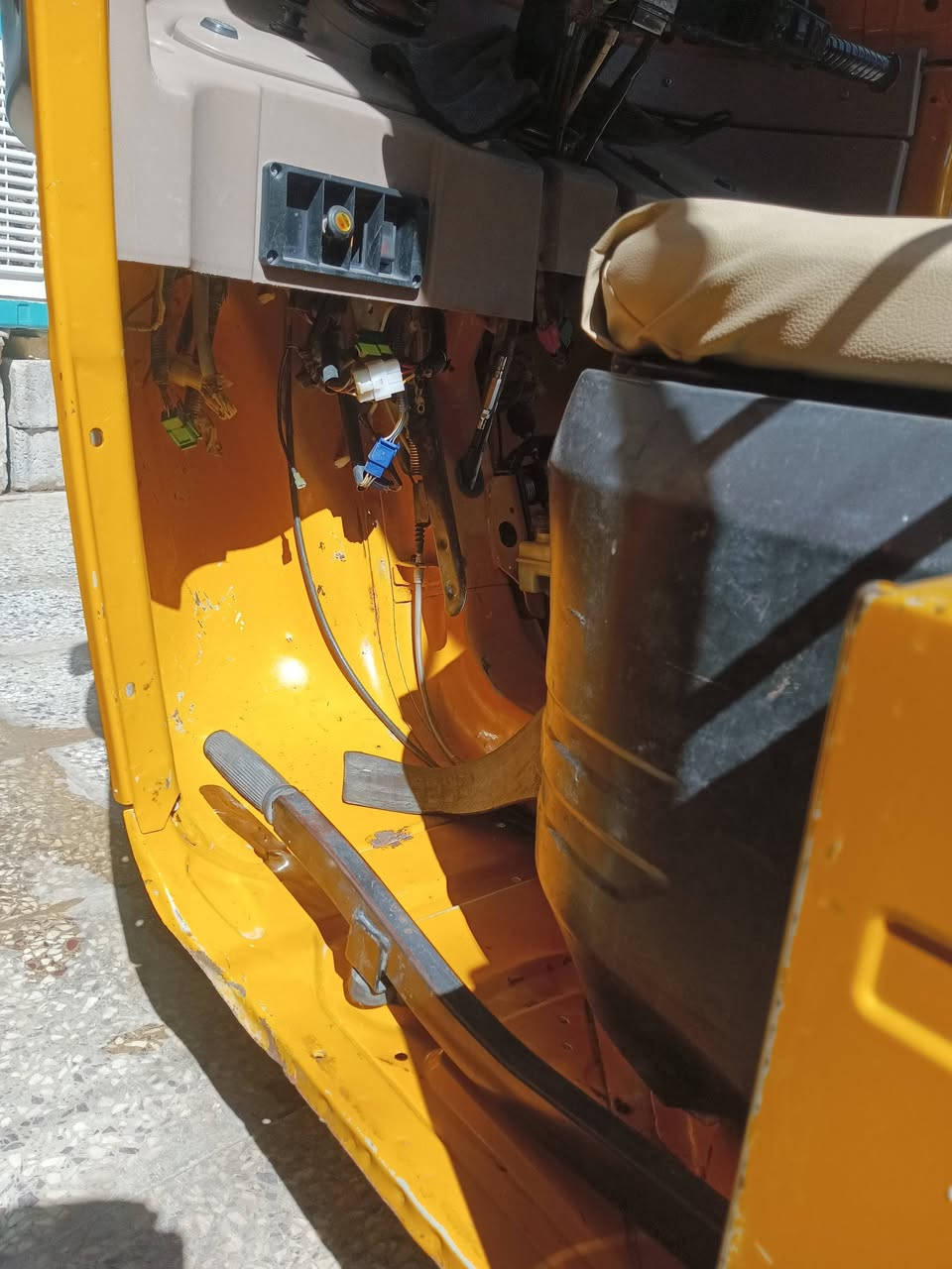 سلام عليكم 20 كفاله عامه ظربه صبغ معجون بلاديه على وظع الشركه مكاني الحسينيه الراشديه رقم وسنويه تحويل ثاني يوم هذه رقمي *********** سعر 7300
