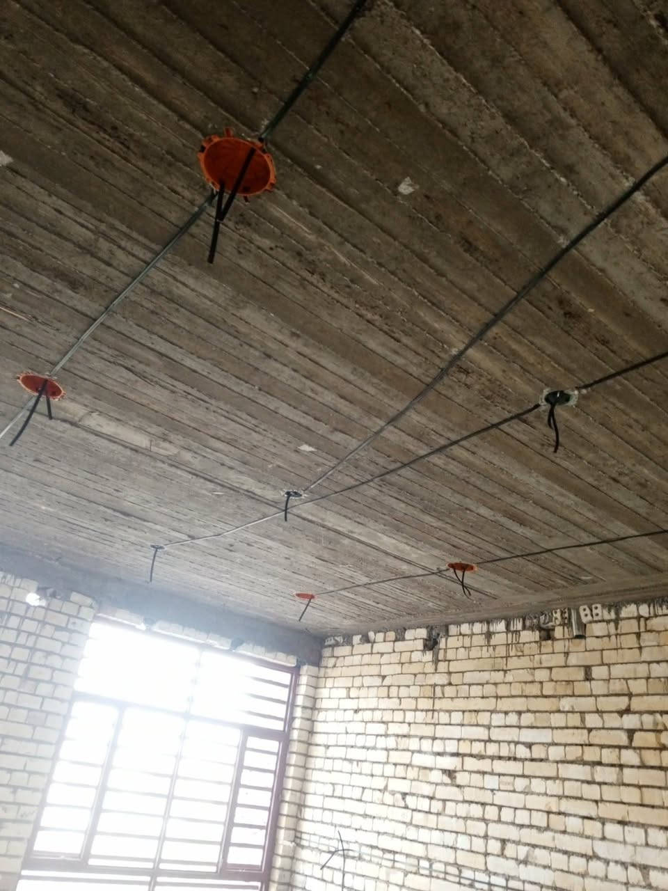 كهربائي مي ومجاري تطبيك سيراميك شغل درجه اولى 776 627 8444
