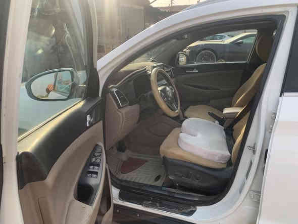 السلام عليكم للبيع توسان 2019

خليجي فول عده الفتحه

بصمه
بصمه ابواب
كشن كهرباء
شاشه كبيره
تحكم ستيرن
شاحن لاسلكي
محرك 2000 دوش

كير ومكينه وصدر وتايرات وتبريد فول وخير من الله

الصبغ بيه مكانات ابيع عام وسونار موجود ويا صور

رقم أربيل دولي تحويل ثاني يوم

السعر 148 وبيه مجال بسيط

العنوان بغداد العامريه شارع البصره

***********

*********** بي واتساب
