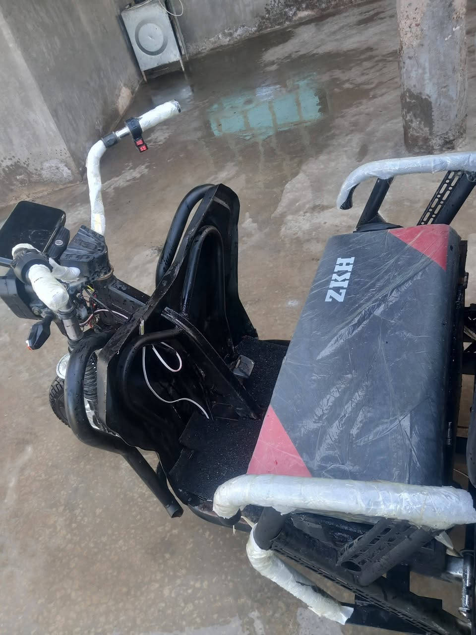 ستوته للبيع نظيفه بطاريات على الفحص السعر 650 وبيها مجال حك الجيه مكان ابو غريب حي  مراوس حسب *********** واتساب 
***********
