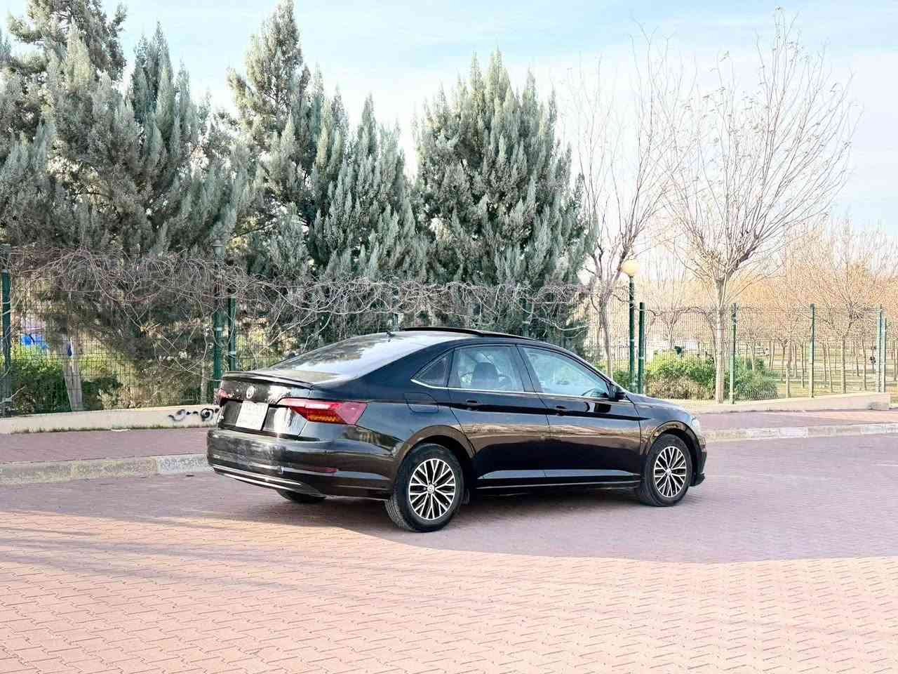 السلام عليكم 
فولكس واكن جيتا (2019) 🖤 
سعر مناسب جدآ :  130ومجال 
ماشيه : 67 الف 
اللوان : اسود 
حادث خفيف جداً بحساب كلين برغى بل بچم ما مفتوع✅
ملاحطة السيارة  :  فقط نص باب صبغ بدون دواخل ✅
كافه الرباگات سليمه 100% 
رقم شاصى : 3VWC57BU3KM268111😍

المواصفات : فول فول 1/1

فتحه سقف پانوراما 
بصمه التشغيل 
تشغيل عن بعد 
‏‎كاميره 
هاند بريك بصمة
اوتو ستارات : 𝐀𝐮𝐭𝐨 𝐒𝐭𝐚𝐫𝐝
اوتو ستارات : 𝐀𝐮𝐭𝐨 𝐒𝐭𝐨𝐩
رادار امامي (تحديد مسار)
‏‎رادار جانبي (نقاط عمياء)
‏‎رادار خلفي (التحذير من الاصطدام)
‏‎حساسات امامي 
‏‎حساسات خلفي 
نظام : 𝐄𝐜𝐨
نظام :  𝐍𝐨𝐫𝐦𝐚𝐥 
نظام : 𝐒𝐩𝐨𝐫𝐭 
تحكمات استيرن
استيرن هيتر 
تبريد لمس
لايتات : 𝐋𝐞𝐝 عدسة زينون 
بكلايتات : 𝐋𝐞𝐝 
ويل كروم
وبعد هواية مواصفات…
 تفاصيل اكثر الاتصال علی ارقام التاليه ‏‎‏ 
‏ WhatsApp - Vibir 
☎️***********

عنوان📍عقره اكر, نينوى
