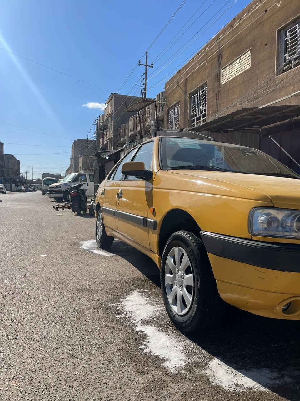 السلام عليكم شباب بيجو لميس موديل ٢٠١٥ سياره بيها هلال صفحه السايق الخلفي وبيها بارد باب الاسايق كير مكينه حداديه كله جديد مصفره هيئه وغرامات السعر ٤٥ المكان بغداد الشعب ***********
