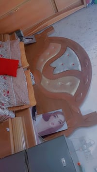 سرير مستعمل • صور ضلمة