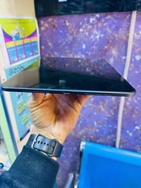 آيباد برو 11 • ٢٥٦ • بحالة ممتازة