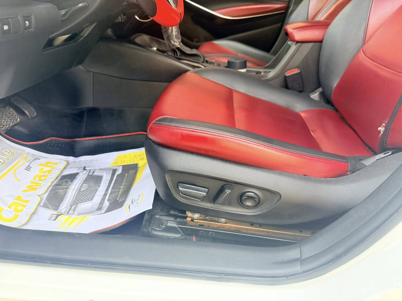 سلام عليكم كورلا 24 هايبرد خليجي للبيع
ماشية 46 الف كشنات جلد  وكشن السائق كهرباء 

نسخة السيارة نسخة ليث العبيدي 

سيارة مكفولة 

واتساب او للأتصال ***********

السعر 155 ورق وعراقي هم ابيع وبيها مجال
