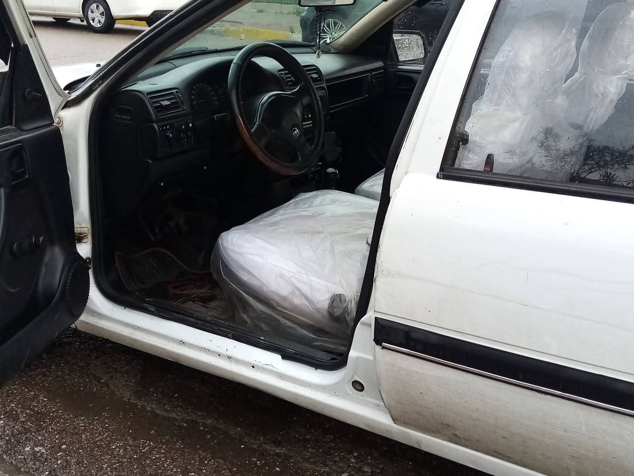 اوبل فكترا للبيع
السلام عليكم اوبل فكترا للبيع
موديل 1991 محدثة95
رقم كركوك سنوية جديدة مشروع وطني
بيها دفتر بانزين
حجم 16 قايش عريض
السعر 42  لان السياره  حيل نظيفة بدون ضربه بدون اخياس و
كير محرك مكفولات   (المكان كركوك) 
ارقم التلفون
***********
