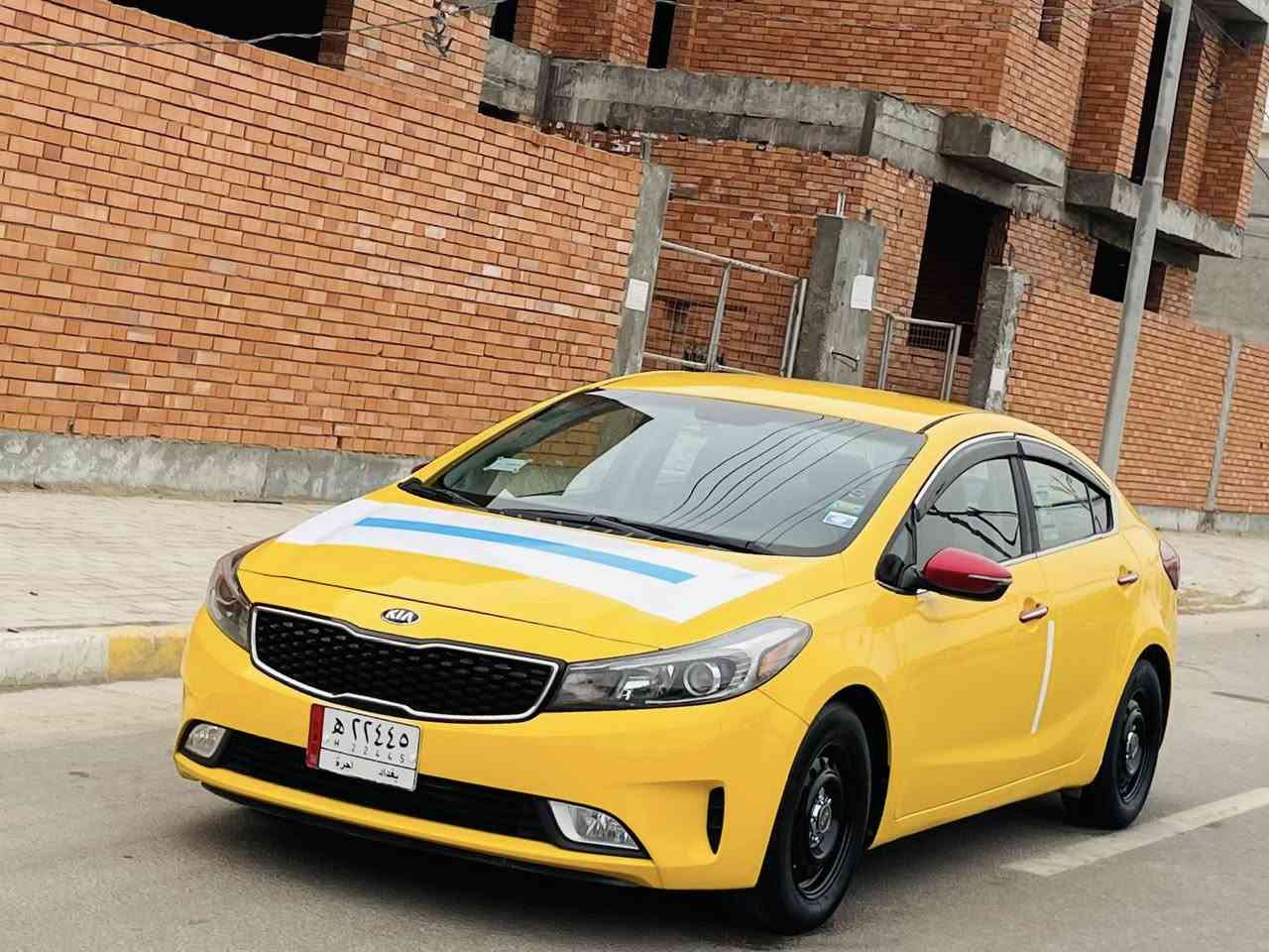 سلام عليكم البيع كيا فورتي موديل 2017 وأرد امريكي حادث قبق جنطه بدون دواخل فقط ولباقي مكفولة كفالة عامة اليبل وآحد مواصفات فول من عده الفتحه مواصفات شاشه كأمره بصمه تحكم ستيرن رادارتات حساسات مثبت سرعه تحديد مسار مري شفط لدات امامي منضومه زنون وبعد بيها مواصفات سيارة جديدة وجاهزة من كلشي تبريد ثلج حدادية تخم تاير كير ومكينة 2000 دوش مكفولات سيارة شرط احله من صور السعر 120 لاستفسار علا رقم *********** مكان سيارة كربلاء
