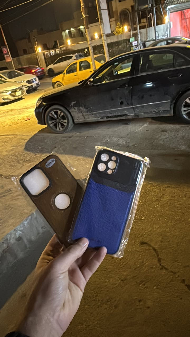 يتوفر شلعت كفرات من 11 عادي إلى
15برو ماكس الكمية 5500 قطعة السعر مليون و200  
***********
