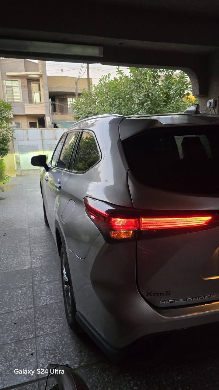 هاليندر 6 سلندر، فول مواصفات XLE AWD، حادث بسيط جدًا فقط دعامية خلفية جديدة. لوك رقم شمالي. عنوان بغداد دورة 
هاتف ***********
