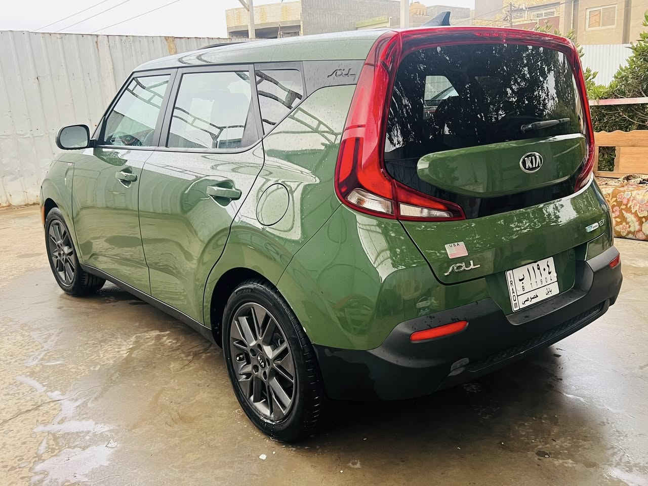 لللبيع كيا صولEX موديل 2021 وارد امريكي فول مواصفات لون مميز مكينه 2000 دوش ماشيه 37  كير مكينه كفاله حادثه الجاملغ الامامي وشويه بالبنيد  م ***********
