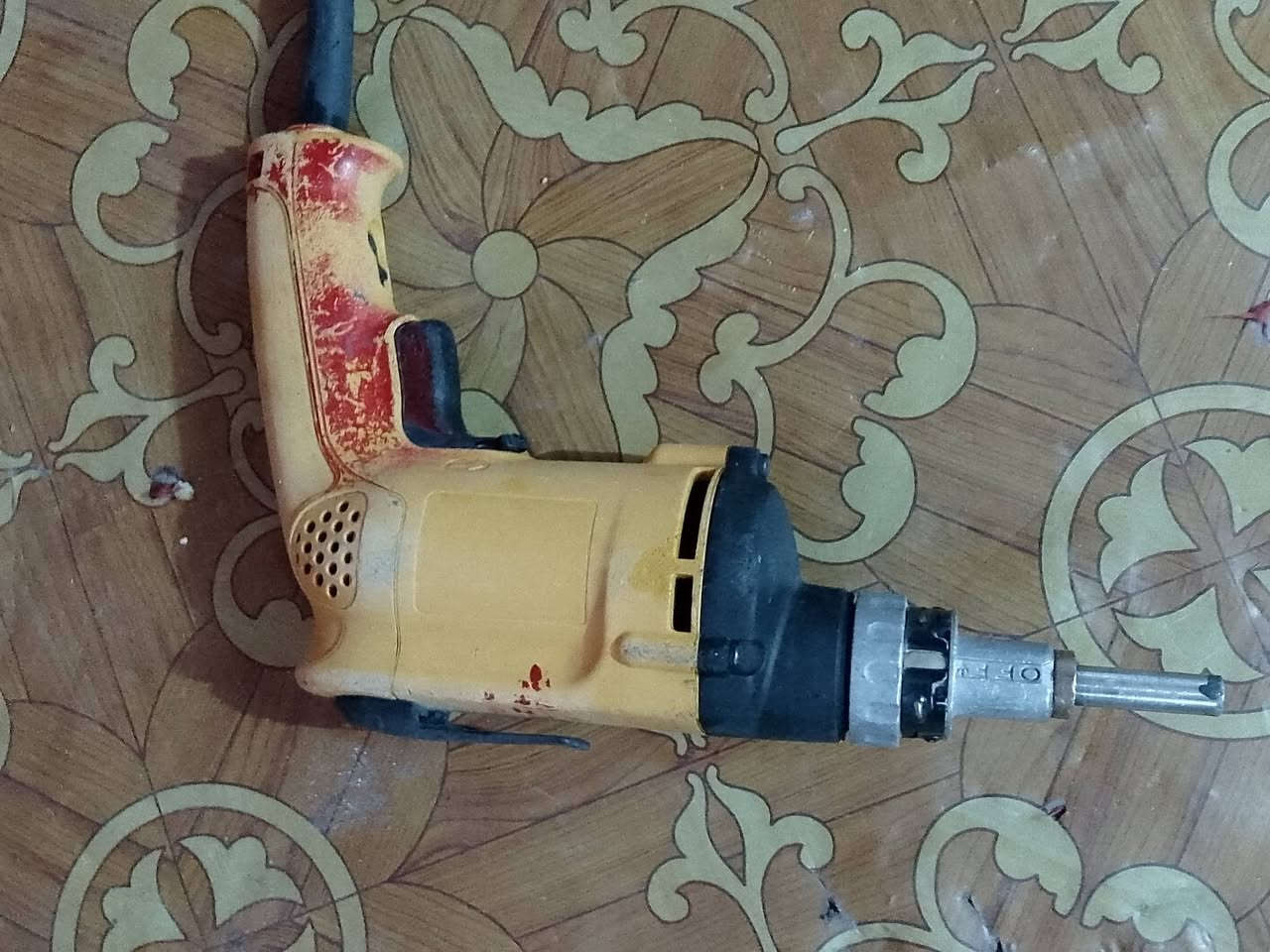 بلور ماكيته ياباني نضيف جدا اصلي مال موسسه
ودرنفيس ديولت امريكي اصلي للاستفسار على واتساب ***********
