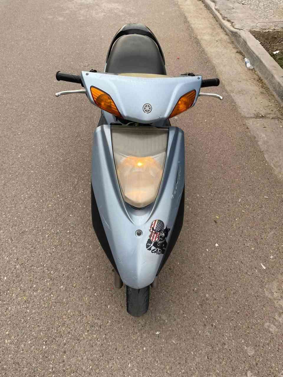 بريز لايت جوه
دراجه نضيفه شلعه معدل 
كابريتر 
كهربائيات كله شغاله 
فقط مبدله بوشه ابلاديه مال حاويه 
بيه اوراق منفيس 
السعر :650 وبيه مجال 
العنوان البياع 
الرقم ***********
