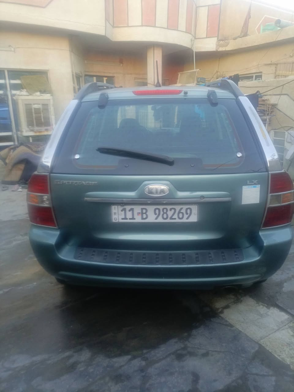 سلام عليكم سبورتج موديل 2007 سياره جاهزه تبريد صدر تخم تاير سياره مصبوغه حزام مجاليه اثر جراد بدون ضربه بيهه ضربه بلدوسه جهه السايق كير ومكينه جدد السعر 89 وبيهه مجال مكان السياره بغداد رقم الهاتف ***********
