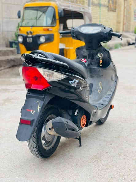 السلام عليكم 
كامكو للبيع موديل 15
مكفوله كفاله عامه مكاني لرفاعي 
سعر 800 وبيهه مجال للشراي 
***********
