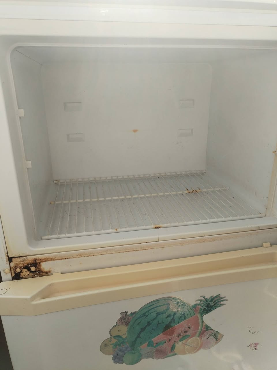 سلام عليكم ثلاجه البيع شرط الثلاج المكان كركوك واحد حزيران السعر 75وبيه مجال ***********
