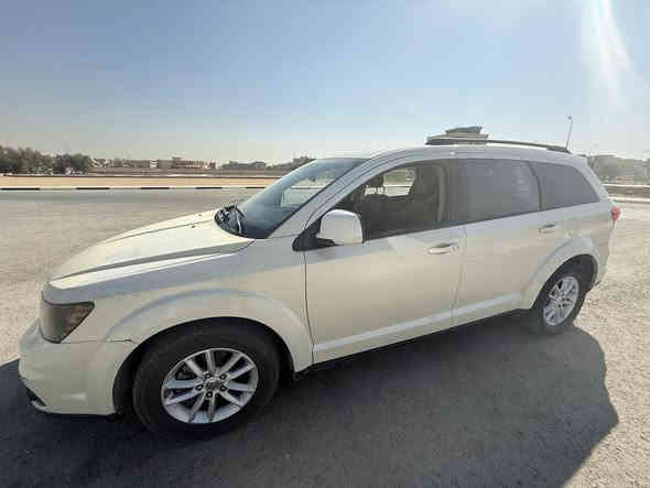 دوج جورني موديل 2013
مواصفاته شاشه و7 راكب تبريد 3 قطع حادثه ثلاث قطع امامي محرك 6سلندر 3600 بصمه ماشيه 143 صور الحادث موجوده السعر 
$117
للاستفسار 
***********
