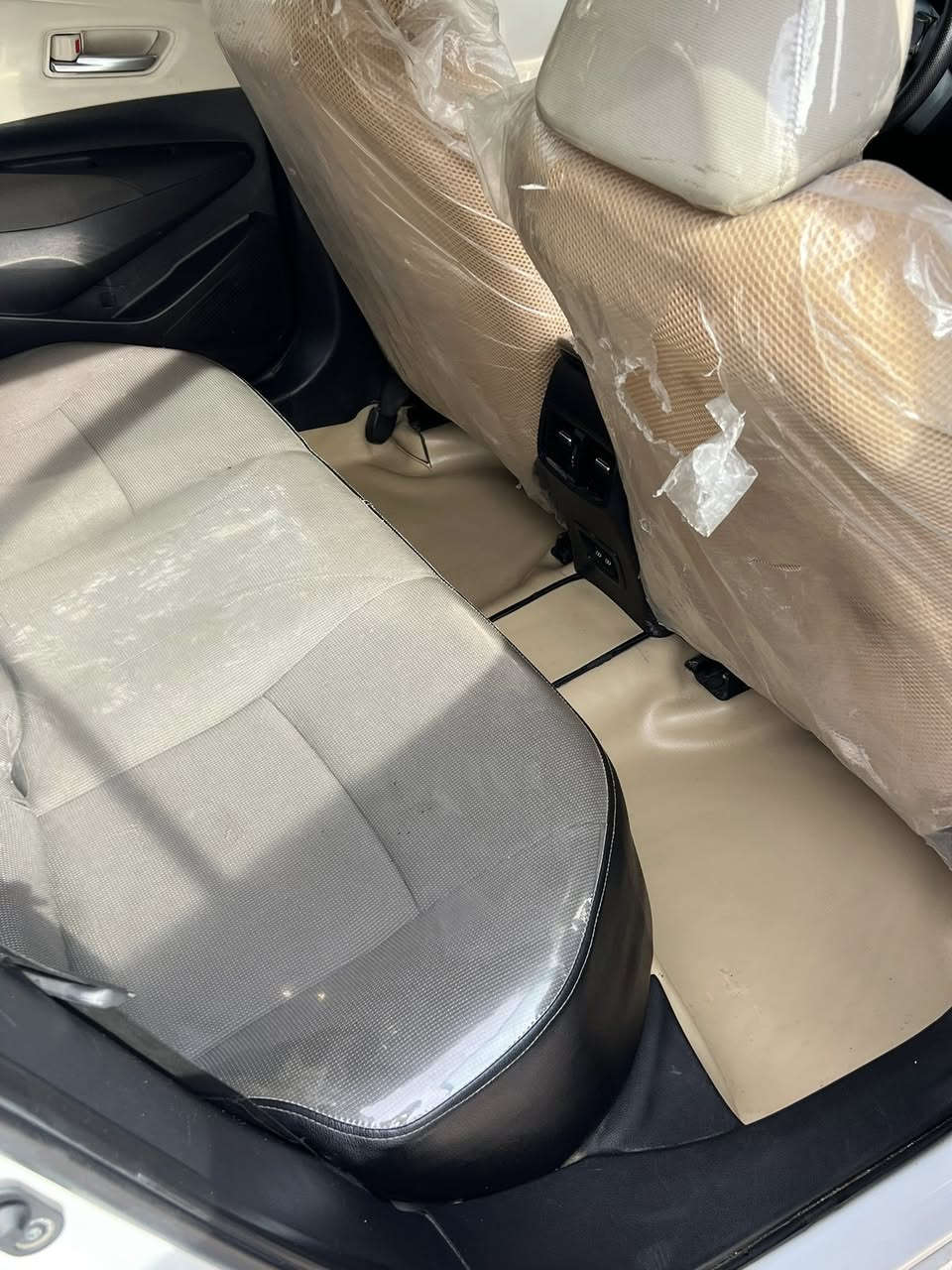 السلام عليكم كورلا سازز موديل 23 رقم اربيل سونارهه منزله يمك شوفه وخابرني السعر 155
***********
