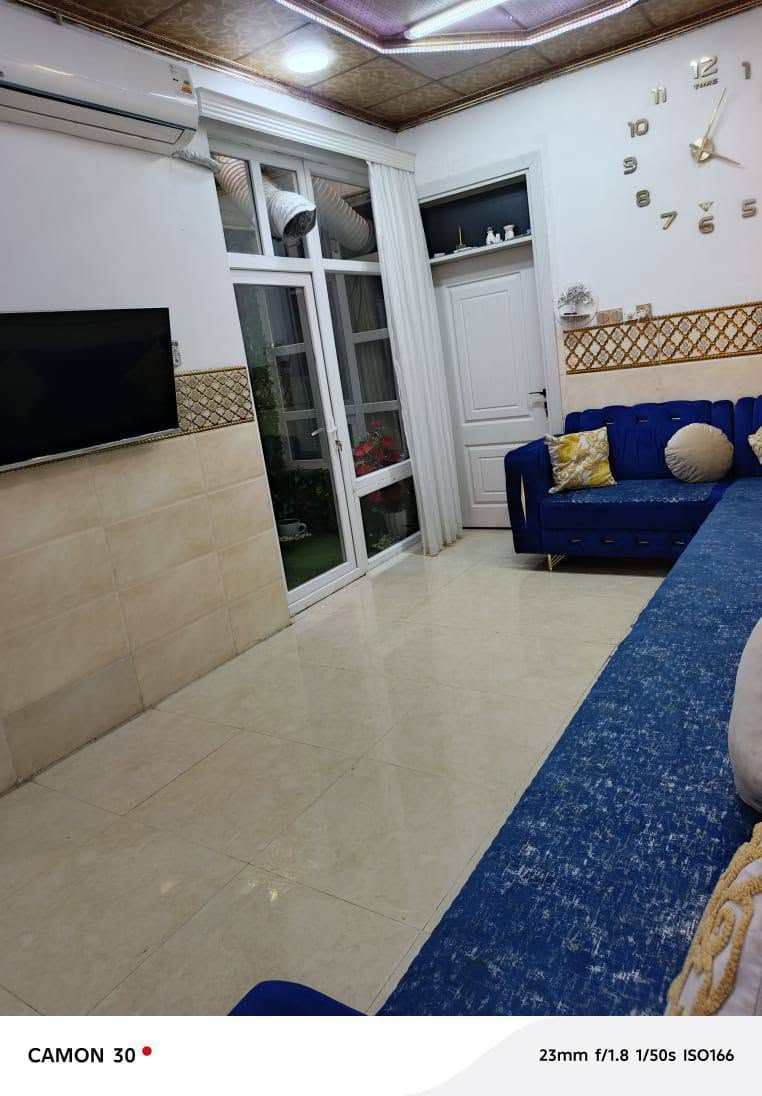 بيت للبيع سكني ملك صرف طابو 
المساحة 100 متر 5×20
طابقين ثلاث غرف نوم
المنطقة حي السماح/التسعين
السعر 110 مليون قابل للتفاوض 
للاستفسار الاتصال على الارقام التالية:
مكتب ركن السماح للعقار 
***********
***********
***********
