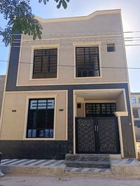 بيت • ٦٠م • قرب المطار