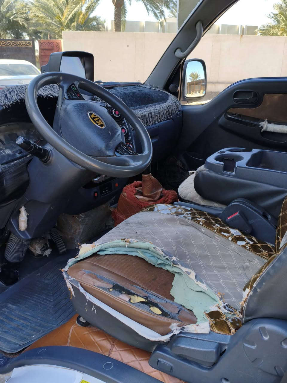 السلام عليكم سياره كيا للبيع 2019 السياره حلوه وجديده لسعر 130ورقه الاستفسار هذا رقمي *********** +***********
