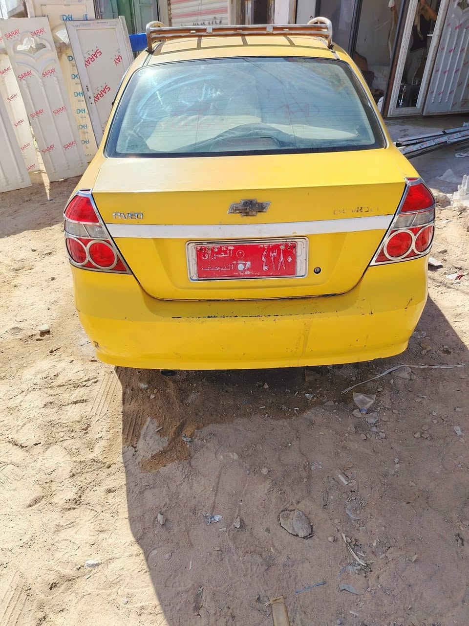 سلام عليكم افيو موديل 2007 رقم نجف احمر حره مامطلوبه مداور شوكت ميعجبك خليجي مكفوله من الضربه مكينه وكير جدد  وحداديه وكهربيات جاهزه مالكه بلنجف عنواني نجف سعر 20 وبيه مجال ***********
