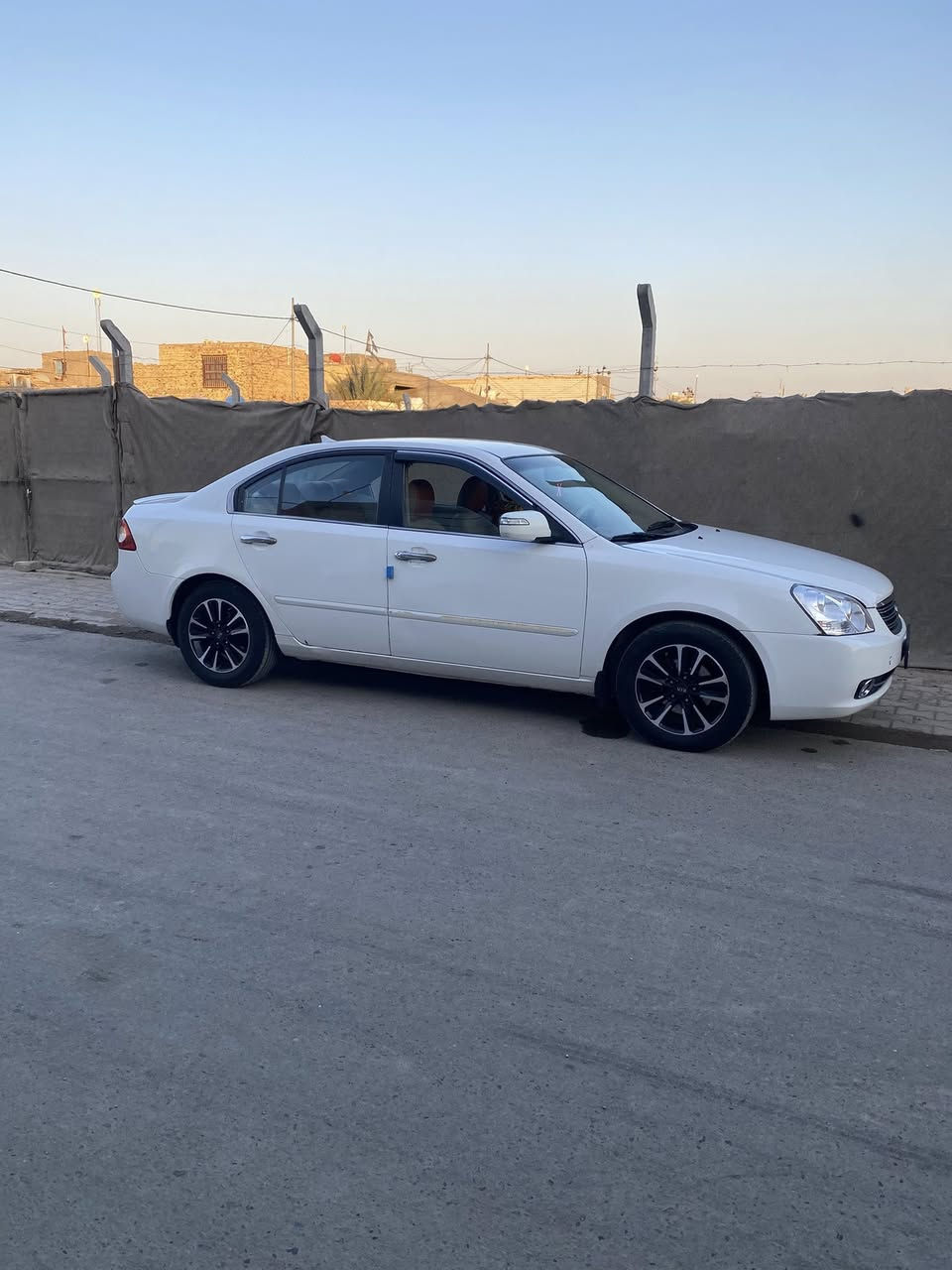 السلام عليكم كيا اوبتيما وارد امريكي ضرر جاملغ وباب محرك ٦ سلندر ٢٧٠٠. سياره صدر امامي خلفي جديد محرك وكير بشرط تخم تاير جديد وتخم ويل كب جديد دوشمه جديده ضفيره كامله بدلته مال كصه ماصارله شهر سياره جاهزه نقص فقط غاز لتبريد مكاني ديوانيه *********** سعر ٨٥ وبيه مجال سياره باسمي
