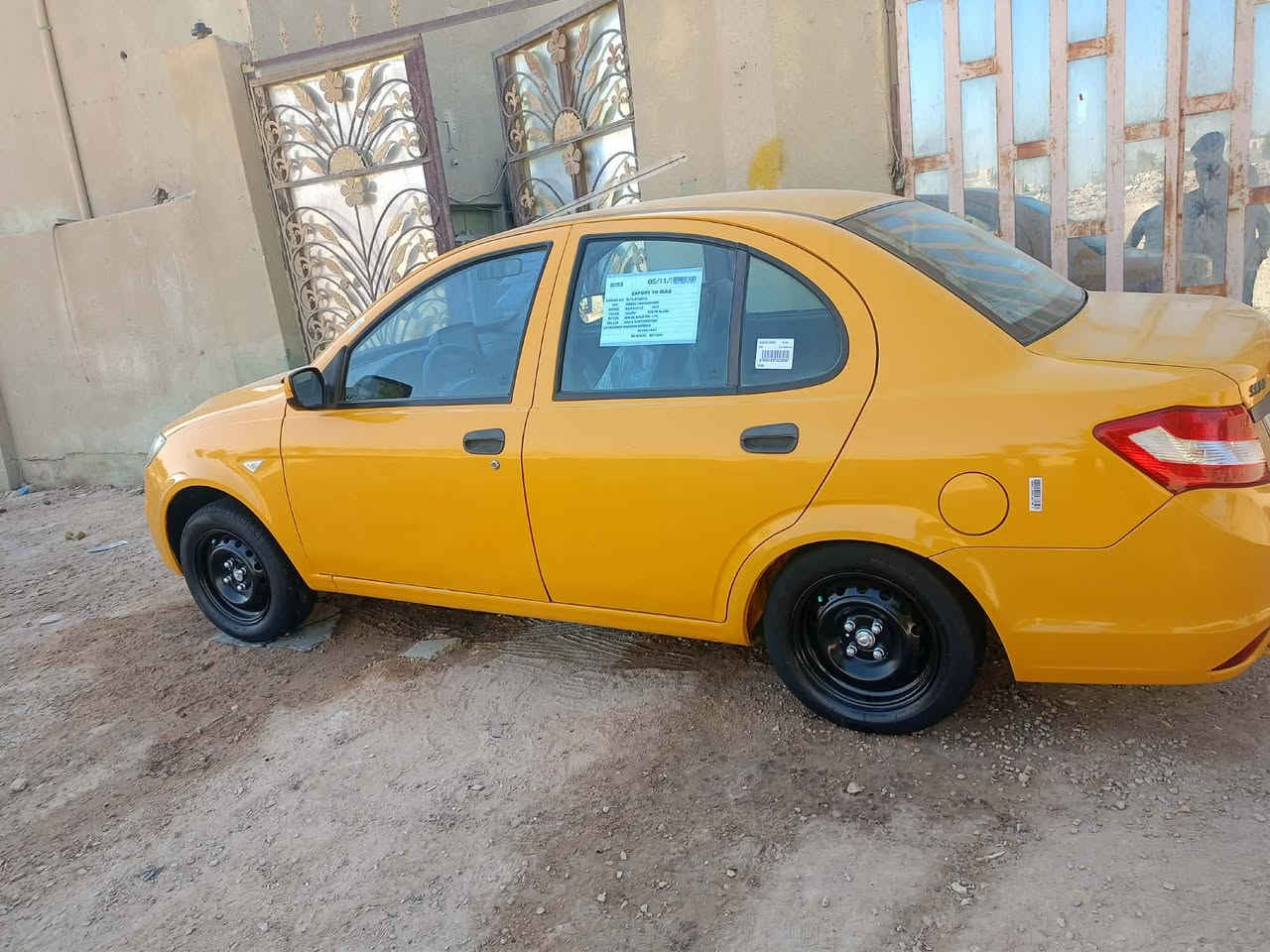 ساينا للبيع فقط مكفولة 2020 السعر 62رقم القادسيه العنوان الديوانية  حي شرطه وبيهه مجال ***********4
