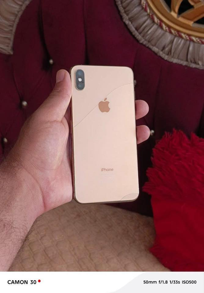 السلام عليكم
iPhone XS Max 
الذاكرة 64 
البطارية 100 
فيس إيدي يعمل 

السعر 180 ألف مع مجال بسيط جداً 
ملاحظة فقط ضهر بي خط خفيف فطر مماثر جدا
عنوان بغداد بياع ***********
