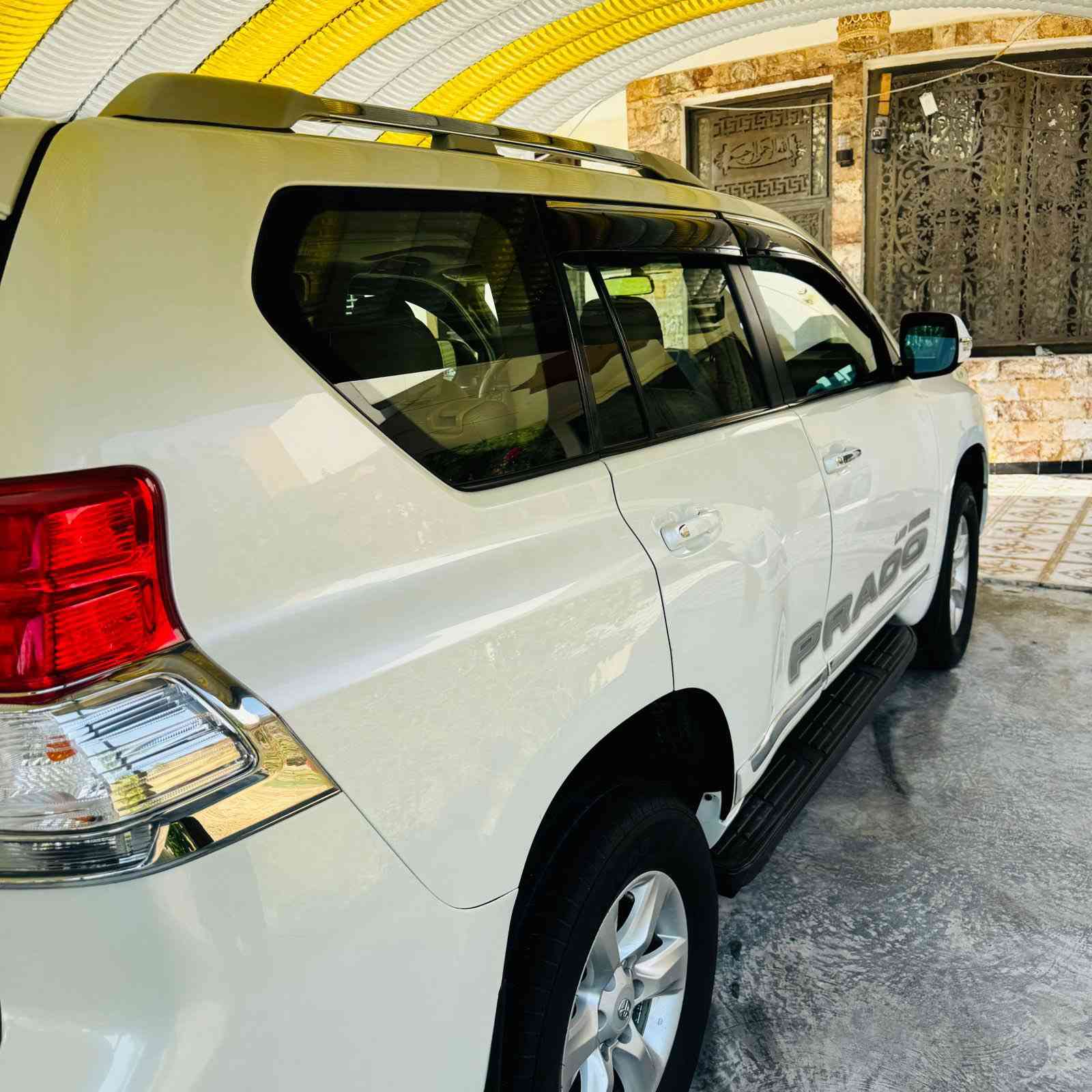 السلام عليكم.برادو 2013 كويتي فول مواصفات مكفوله فقط شبرين صبغ بالجنطه كلش نظيفه 6 سلندر رقم بغداد الدولي السعر 278 مجالها بسيط للشراي مكانها بغداد الدوره ***********
