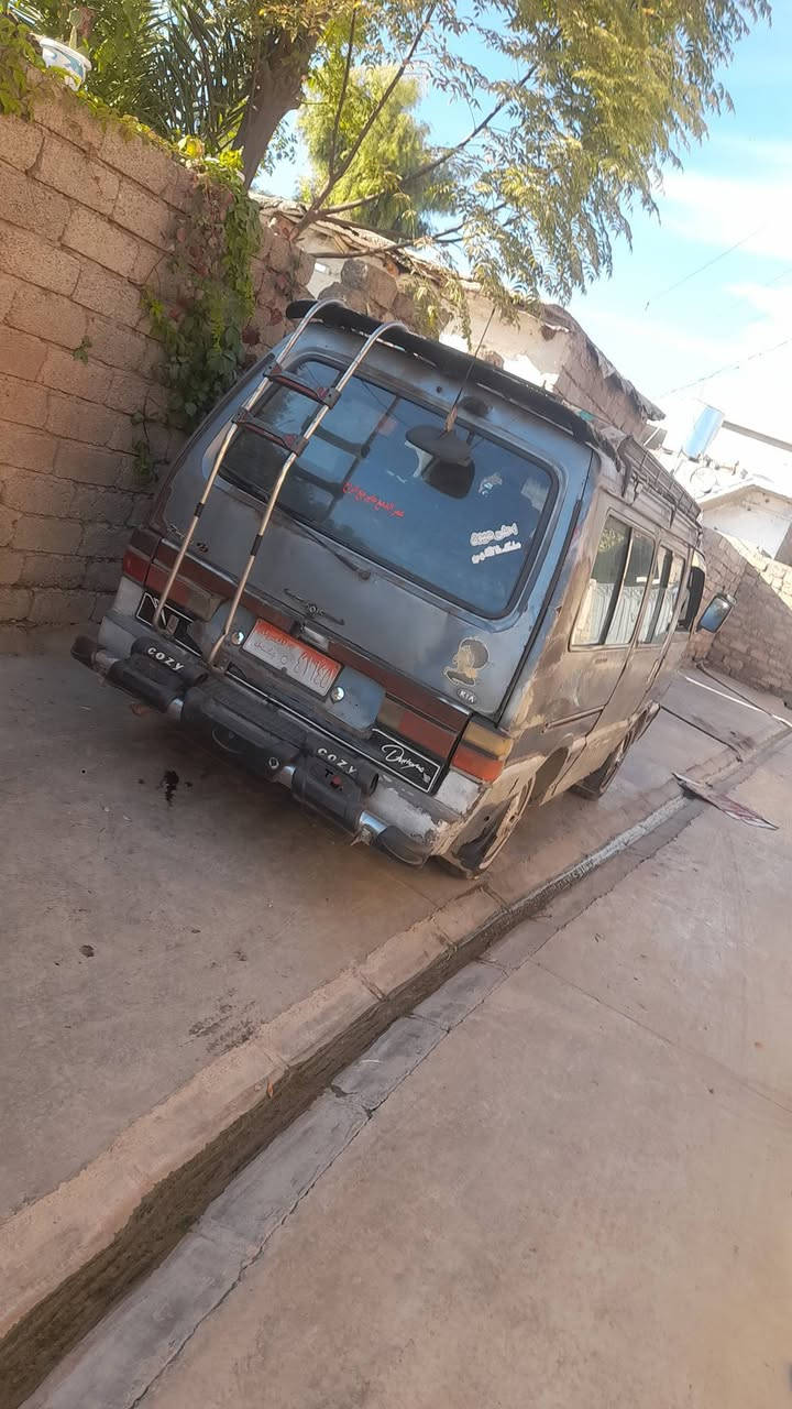 سلام عليكم كيا بستا موديل 94 السياره جهزها عل شارع السعر 18 بيها مجال الطيبين الاستفسار *********** العنوان موصل بادوش
