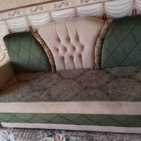 ١٠ مقاعد • كنب