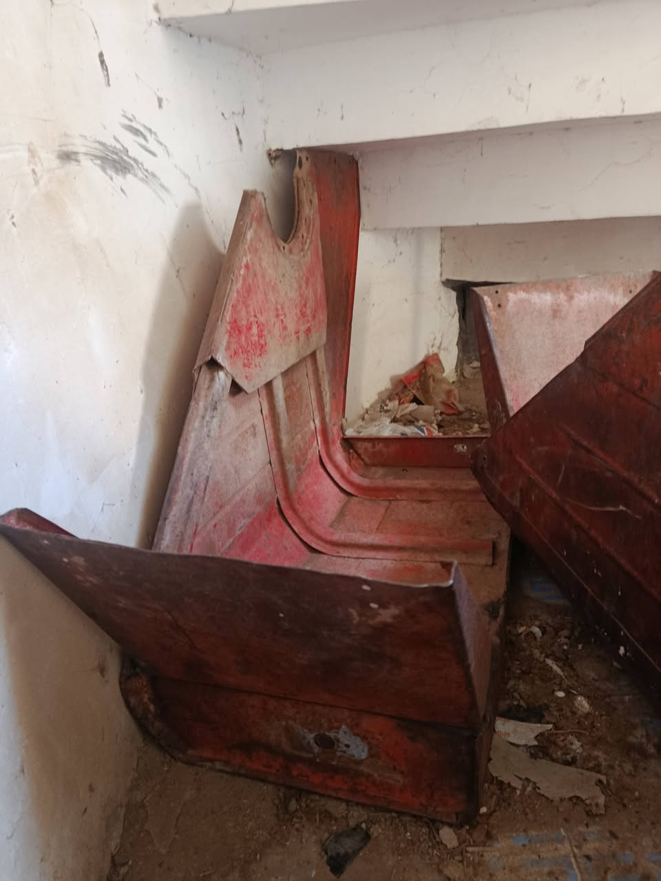 بۆفرۆشتن
چاملخ
بلادی عنتر 
مەزبوت 
ژم***********
ژم***********
