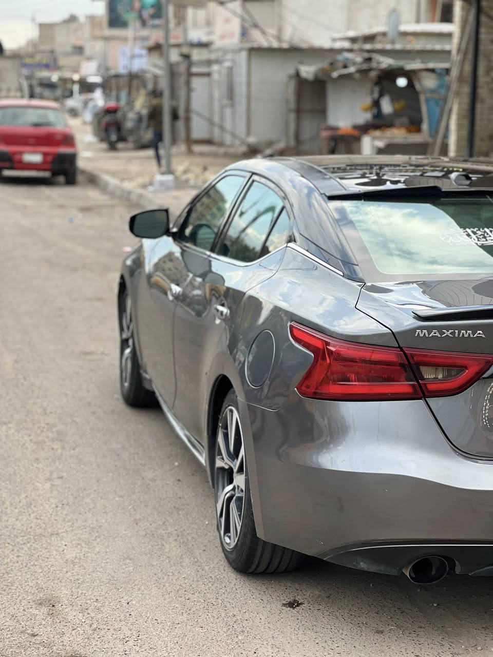 مكسيما 2017 بلاتينيوم أعلى فئه 
اللون فيلي فول مواصفات
بانوراما
شاشه 
بصمه 
تحكمات ستيرن
كشن جلد كهربائي
استيرن كهربائي
تدفئه تبريد كشنات وستيرن
منضومه زنون بلاديه
سستم صوت
مواصفات مفولهه 
حادث امامي من امريكا
وجاملغ خلفي 
السعر 105 ماكو هيج سعر بالسوك
المكان بغداد الدوره
***********
