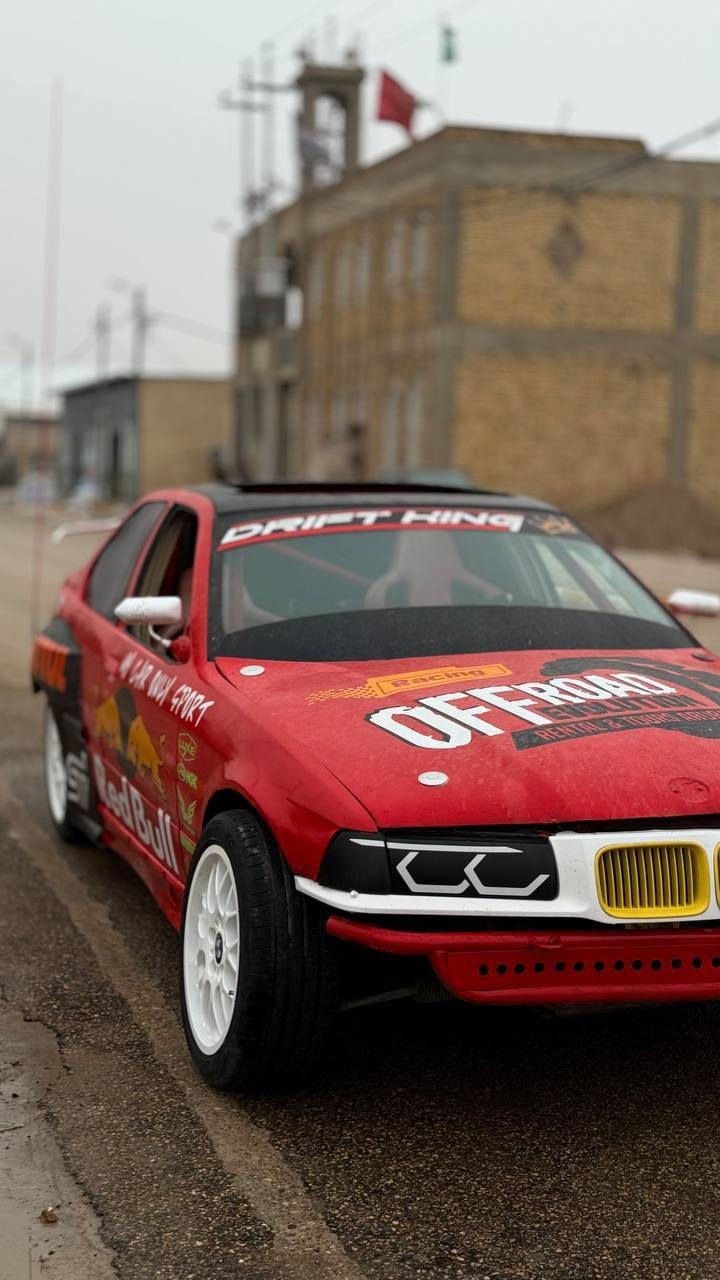 السلام عليكم للبيع bmw حجم 330 سيارة استعراض درفت مكينة 8سلندر حجم 44 مكينة وكير جدد مكفولات سيارة مزودة ومعدلة بالكامل سيارة جاهزة بدون اي نقص تخم تاير وباتري جديد اكسل قفل وحدادية معدلة بالكامل السعر55وبيهة مجال رقم بغداد مكاني واسط /الكوت باقي التفاصيل اتصال عل الرقم ***********
