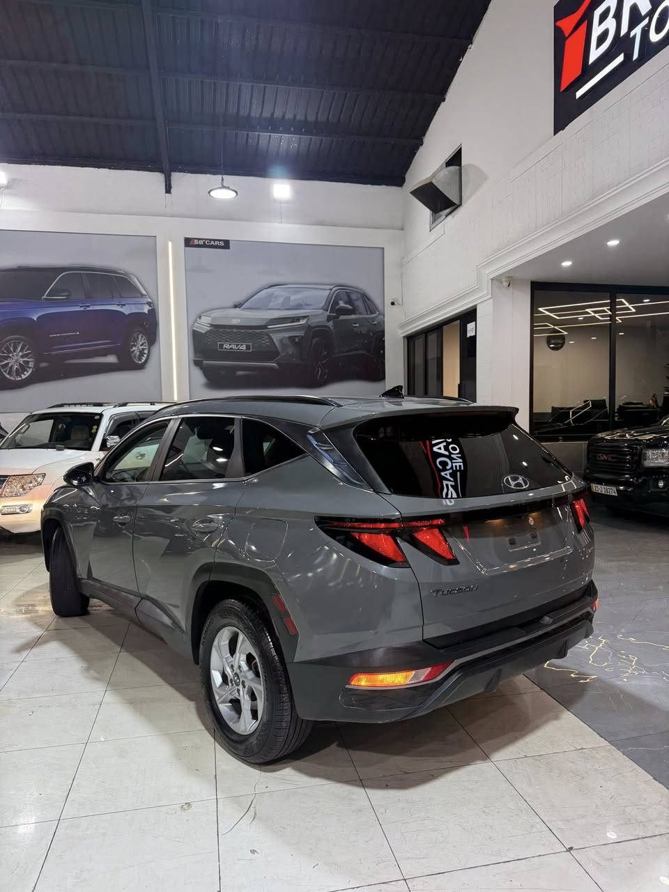 Hyundai Tucson 2024
للاقساط 🔥مقدمة (شدة)
***********
***********

سيارة SEL 🔥
ماشية فقط ٣٣ الاف مايل
فوول مواصفات عدا بنوراما
صندوق شفط
بصمة
كراسي ،هيتر،كهرباء 
تحكمات ستيرن
شاشة
كاميره
رادارات ٣٦٠ درجة
بريك بصمة
اوتو هولد
شحن وايرليس
٣ انضمات قيادة
محرك ٤ سلندر ٢٥٠٠ تنفس طبيعي
ضرر❌بابين ضربة صفحة سايق صبغ اثر شخط بجم سليم
أرباك ستيرن و داشبورد سليم١٠٠/١٠٠
موجودة 📍اربيل معرض S.B cars 🚘 
بدون رقم تترقم شمالي ١٥ ورقة

***********
***********
