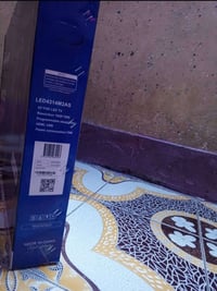 شاشه جديده كارتون ما مفتوحه موصفات متوسطه  سعره 230وبيه مجال  مكاني بغ...