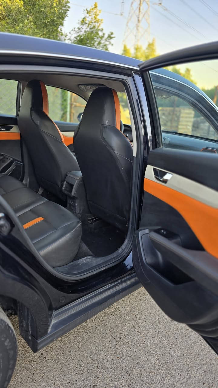 سلام عليكم  سيارة  اللبيع وال سعر 15مليون  ***********
