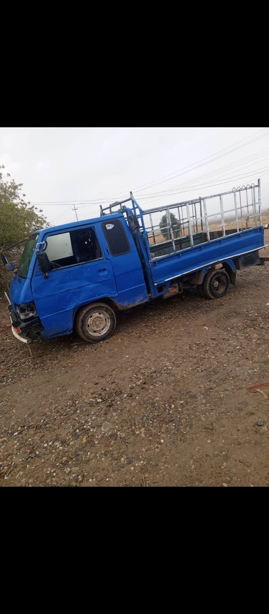 السلام عليكم ورحمة الله وبركاته سياره كيه للبيع السياره كامله تشتغل
بيها حصا مال كاز 
السعر 13 وبيها مجال قليل 
اسيا‏‪***********‬‏
زين ‏‪***********‬‏
المكان صلاح الدين قضاة العلم
