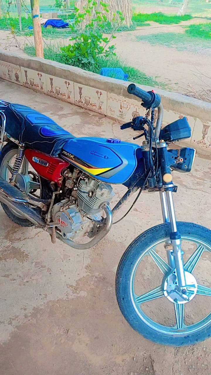 نامي برو للبيع موديل 19 للبيع اسعر 250 وبي مجال للطيبين ***********
