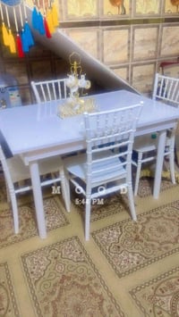 ميز طعام للبيع السعر 75 المكان مدينه  الصدر ‭0773 035 7101‬