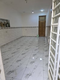 الحلة شارع ٦٠ • ٢٠٠م • ٢ غرف نوم