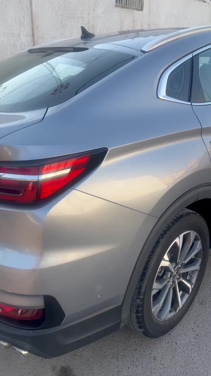 السلام عليكم
شانجان سي اس85 فول مواصفات 1/1 للبيع او مراوس حسب القناعة
موديل 2023 
ماشية23 الف كيلو
محرك حجم 2.0 توربو يعمل بالبانزين العادي 
كير 8 نمر AT

4 انظمة قيادة (ايكو-نورمال-سبورت-انفيدڤل)

المواصفات :
فتحة سقف بانوراما 
بصمة تشغيل 
بصمتين ابواب 
صندوق بصمة + كهرباء 
مري كهرباء وقلابه عند الرجوع للخلف 
ليد  ترحيب شعار سي اس 75 ضوئي مع المرايا 
كاميرات محيطية 
داش كام بذاكرة 64 گيگا 
تشغيل عن بعد
ركن ذاتي عن طريق البصمة 
تقديم السياره وترجيعها عن بعد عن طريق البصمة 
تبريد منفصل وقطعتين امامي وخلفي 
شاشة دجتال متصله 
ليدات محيطية بالداخل متغيرة الألوان عن طريق الشاشة 
فول سستم ايرباك 
حساسات امامية 
حساسات خلفية 
رادار امامي وجانبي وخلفي  
كشنات جلد + كهرباء + تبريد مقاعد 
كشن السائق خزن ميموري 3 وضعيات
ليدات زنون 
ليد خلفي 
قيادة ذاتية 
نظام نزول منحدرات 
نظام الحفاظ على المسار 
اطفاء ذاتي عند الوقوف 
اوتو هولد

ملاحظة بيها فقط الرادار الأمامي نقص 

رقم اربيل  ب اسمي 
كفالة عامة السياره بدون صبغ بدون تبديل بعدها بوضع الشركة 

السعر170$ وبيها مجال 

***********

العنوان بغداد /الكرخ
