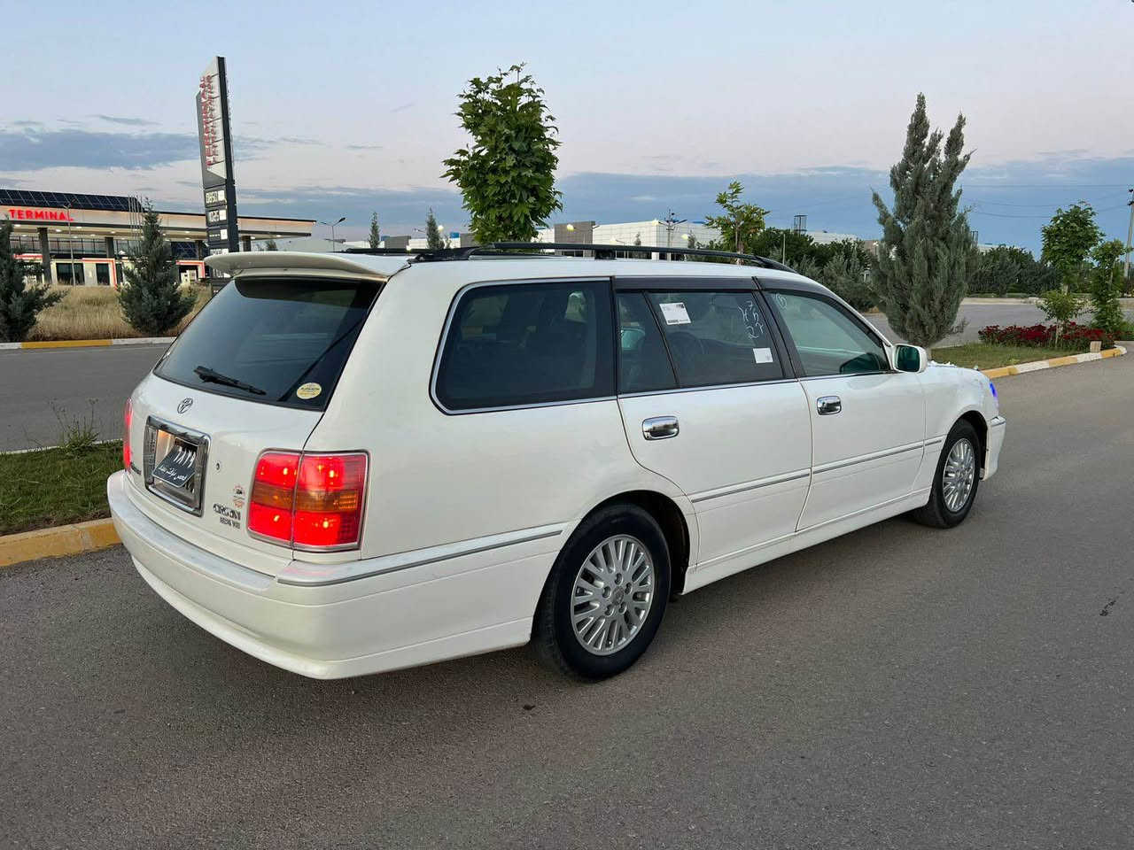 مەلیکەی موس 
مۆدل 2001
مەکینە VvT
1دوگمە 
سەیارەکە غازو بەنزینە 
دەعمو لیدراوی نیە 
گێرو مەکینەی بەشەرت 
تەقەو رەقەی نیە 
تەبرید ساردو گەرم ئیشەکا 
سعری کۆتای 42$گەڵا
0771.245.13.13 Singapore
