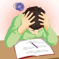 أول مشكلة بالتدريس الإلكتروني؟ محاضرات مسجّلة… ومتابعة من مساعدين بس! ...